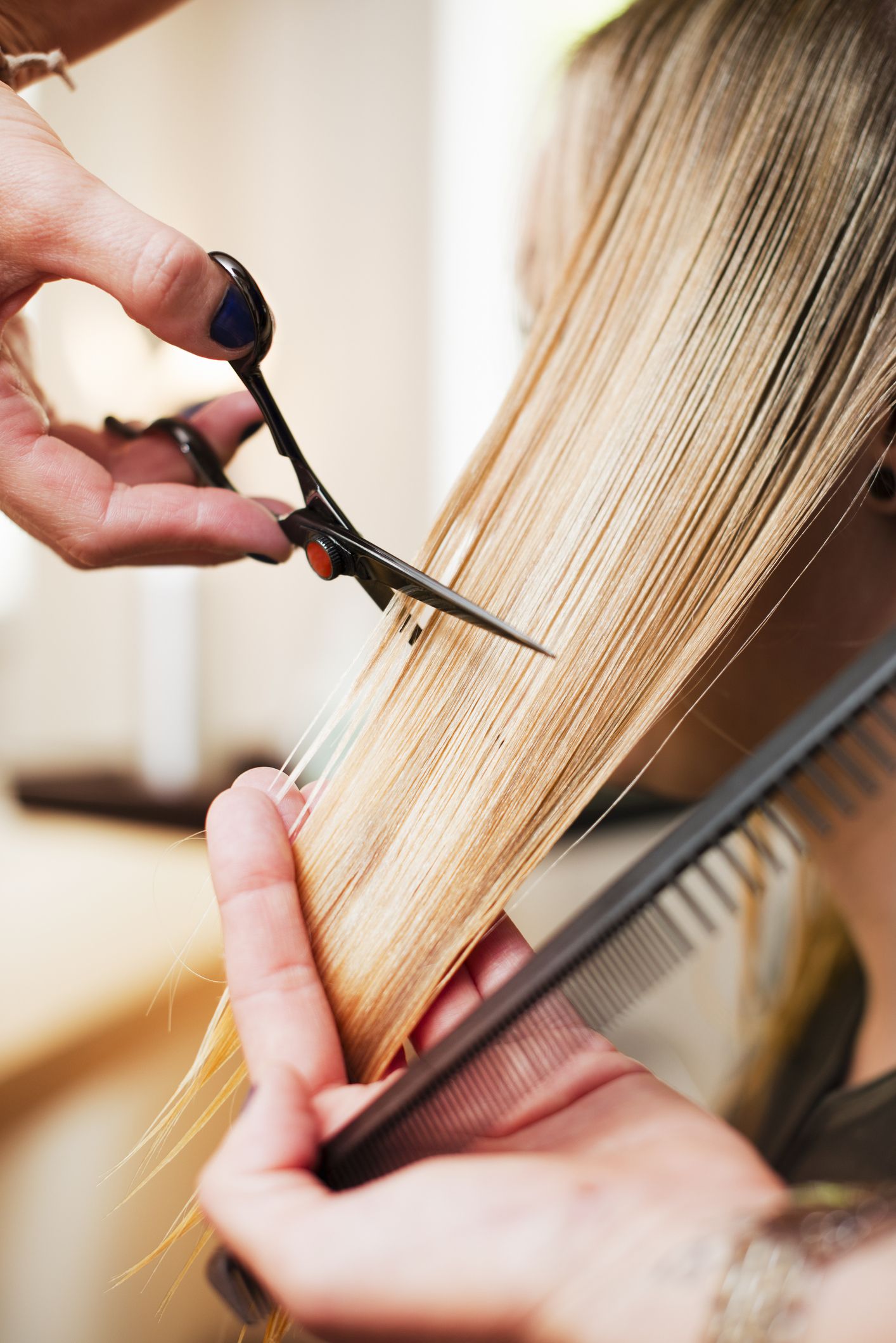 Tips para cortarte el pelo tú misma fácilmente